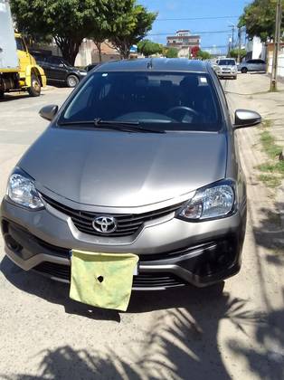 TOYOTA ETIOS 1.5 X PLUS SEDAN 16V FLEX 4P AUTOMÁTICO